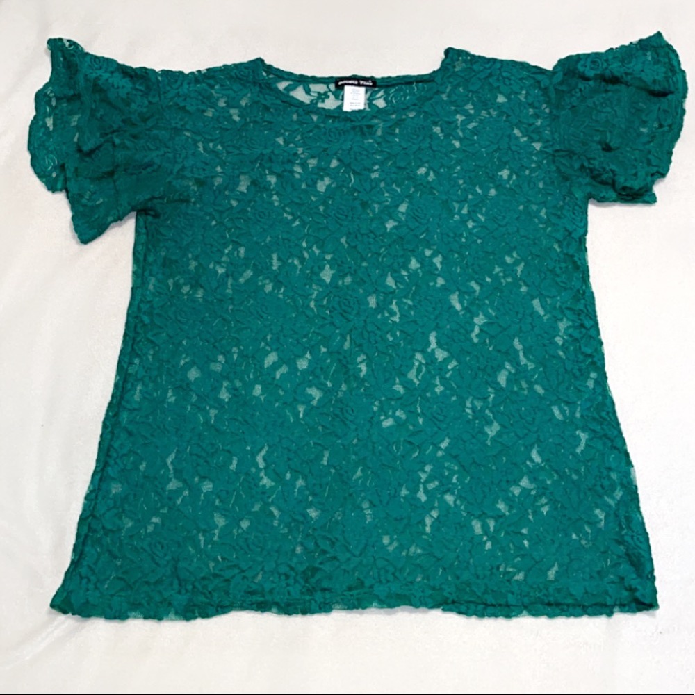 2/10/23 - 3 for $21 double take Women’s green mesh shirt Size M - Picture 1 of 2
